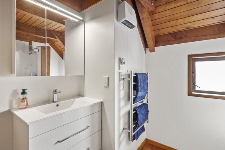 Photo of property in 70b Majoribanks Street, Mount Victoria, Wellington, 6011