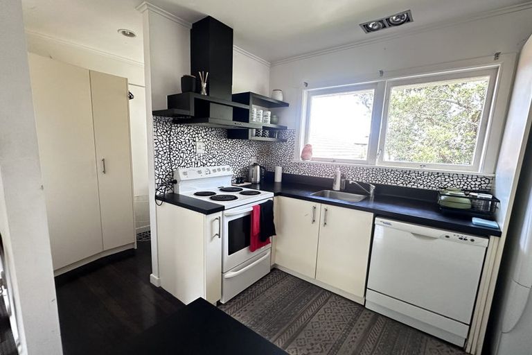 Photo of property in 1/212 Riddell Road, Glendowie, Auckland, 1071