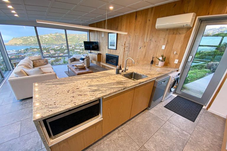 Photo of property in 22a Glendevere Terrace, Redcliffs, Christchurch, 8081