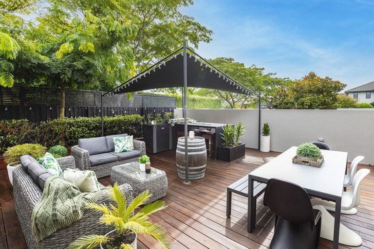 Photo of property in 20 Hussey Road, Harewood, Christchurch, 8051