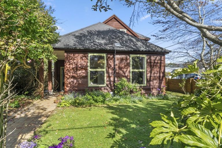 Photo of property in 48 Hautana Street, Woburn, Lower Hutt, 5010