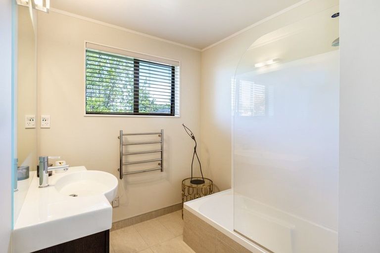 Photo of property in 5 Otupai Street, Two Mile Bay, Taupo, 3330