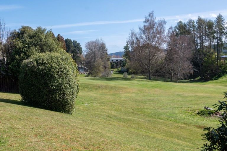 Photo of property in 72 Kinloch Road, Kinloch, Taupo, 3377
