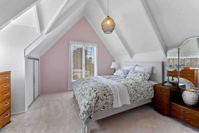 Photo of property in 2/19 Flanshaw Road, Te Atatu South, Auckland, 0610