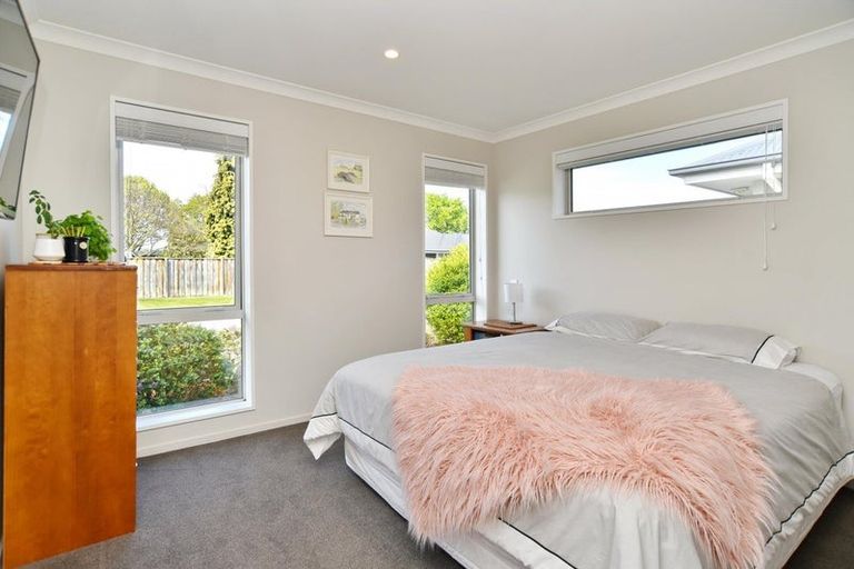 Photo of property in 6 Brantholme Place, Rangiora, 7400