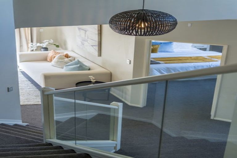 Photo of property in 22 Gala Place, Henderson, Auckland, 0612