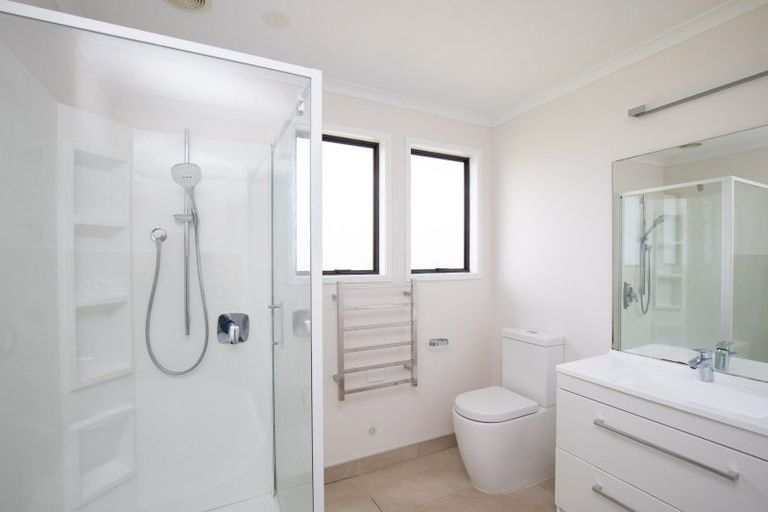 Photo of property in 7 Miller Place, Ngatea, 3503