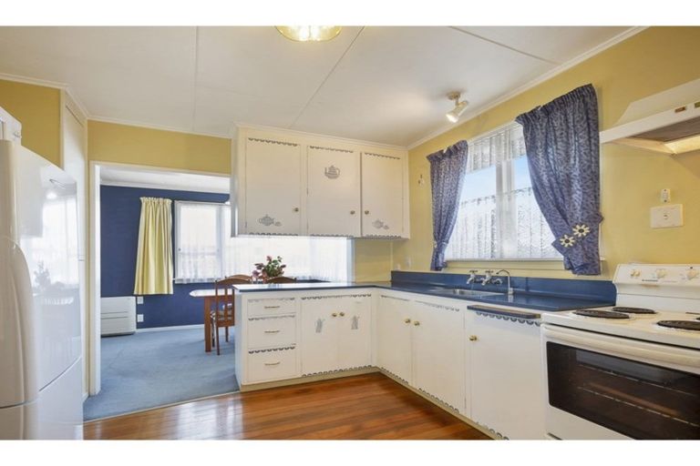 Photo of property in 56 Highfield Terrace, Newfield, Invercargill, 9812