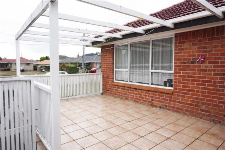 Photo of property in 1/24 Overton Road, Papatoetoe, Auckland, 2025
