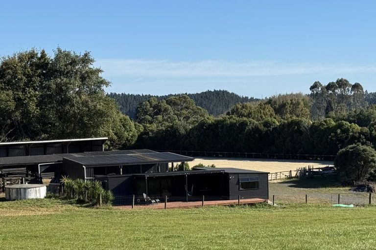 Photo of property in 83 Gelling Road, Ararimu, Papakura, 2583