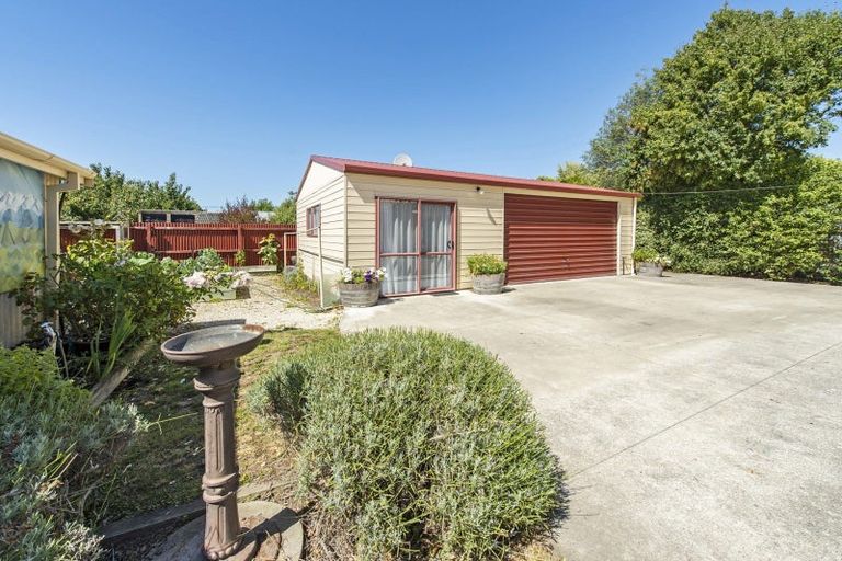 Photo of property in 60 Selwyn Street, Leeston, 7632