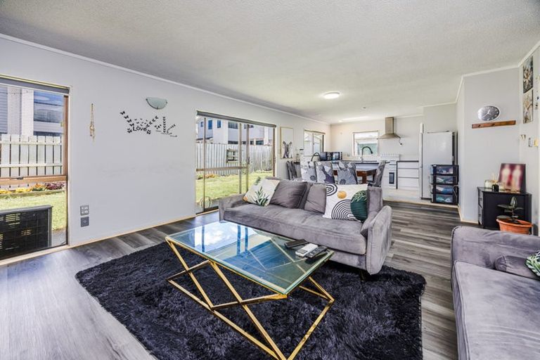 Photo of property in 2/45 Jellicoe Road, Manurewa, Auckland, 2102