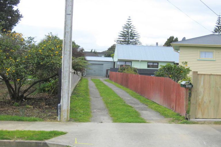 Photo of property in 46a Chester Street, Levin, 5510