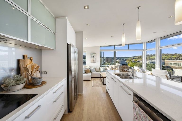 Photo of property in 27 Rita Way, Omaha, 0986