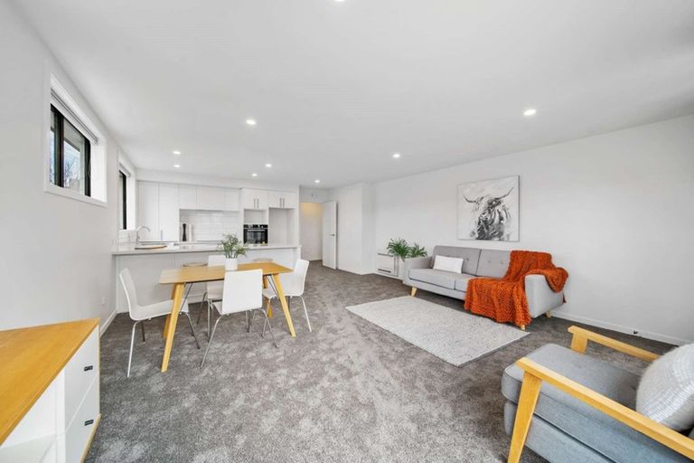 Photo of property in 6a Dey Street, Mosgiel, 9024