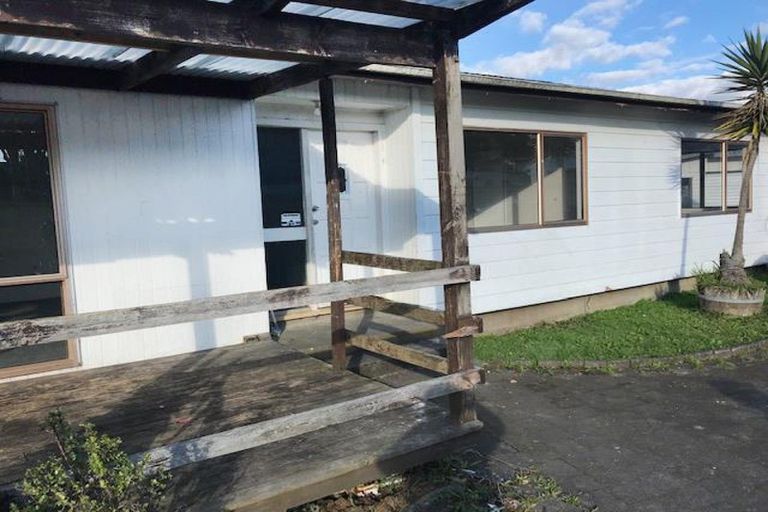 Photo of property in 17 Balloch Street, Randwick Park, Auckland, 2105