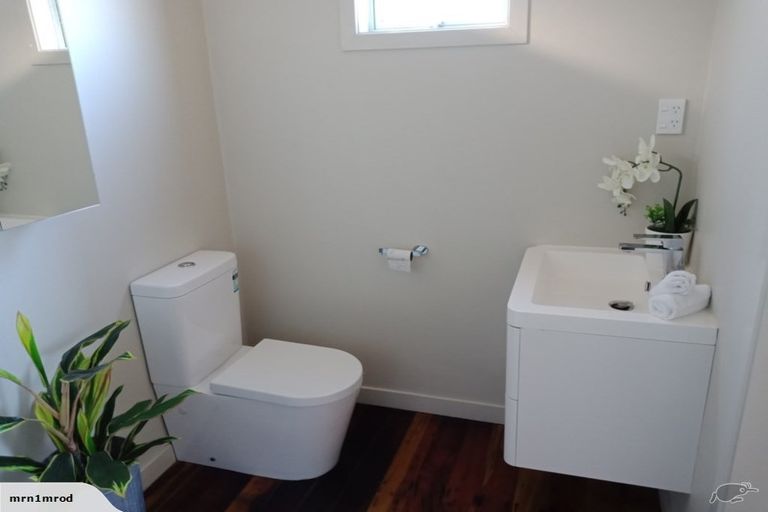 Photo of property in 299b High Street South, Carterton, 5713