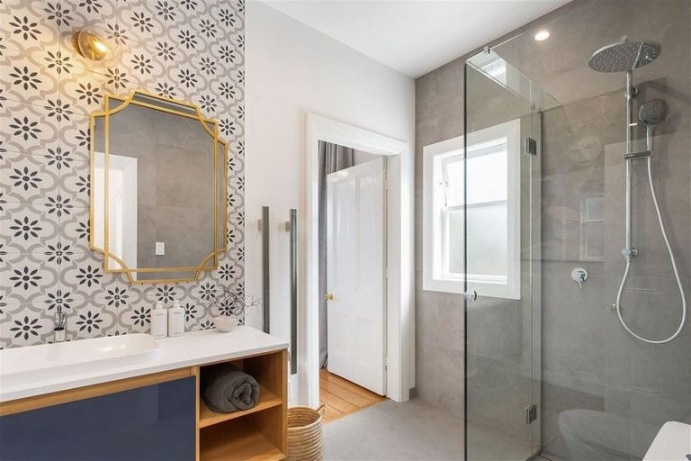 Photo of property in 54 Fendalton Road, Fendalton, Christchurch, 8014