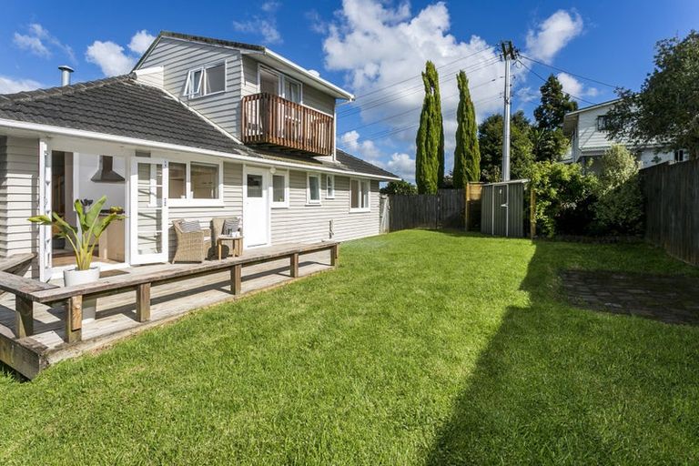 Photo of property in 2/13 Manuka Road, Bayview, Auckland, 0629