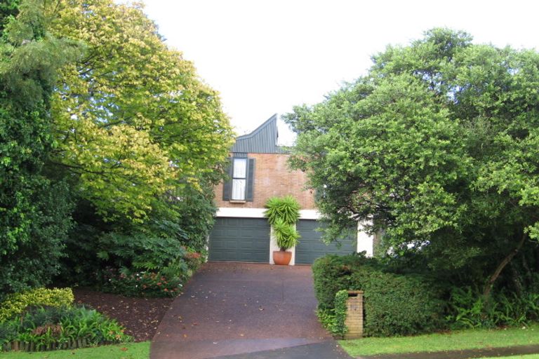 Photo of property in 11 Cyclades Place, Shelly Park, Auckland, 2014