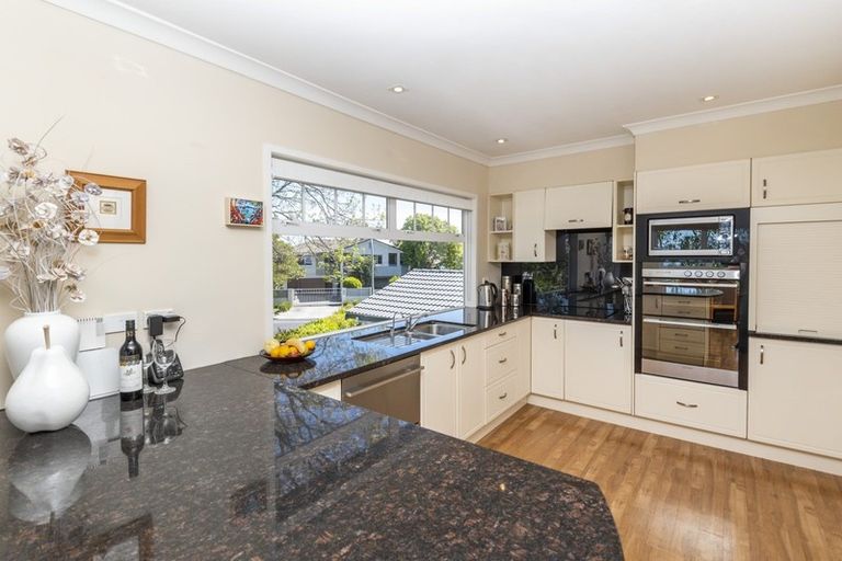 Photo of property in 40 Clovelly Road, Bucklands Beach, Auckland, 2012