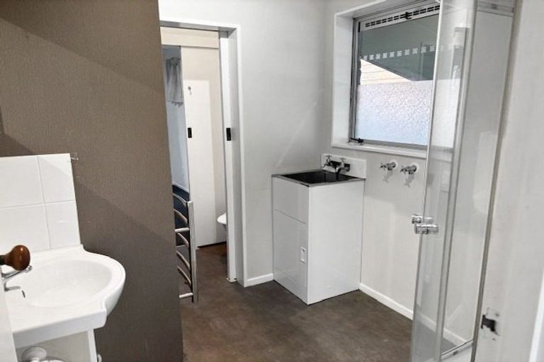 Photo of property in 8a Seddon Street, Dannevirke, 4930