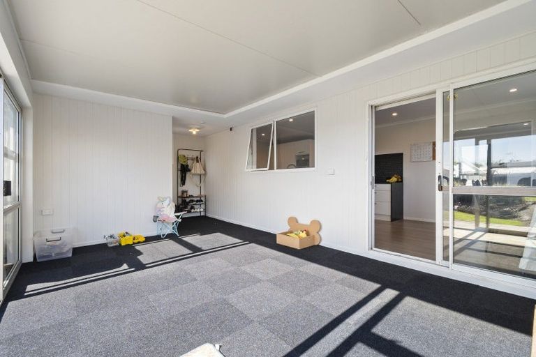 Photo of property in 23 Phillips Street, Sanson, 4817