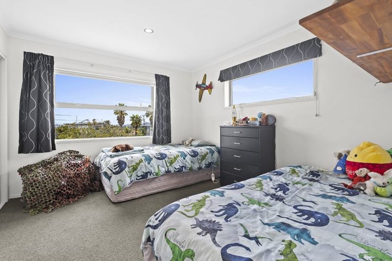 Photo of property in 126 Maire Road, Orewa, 0931