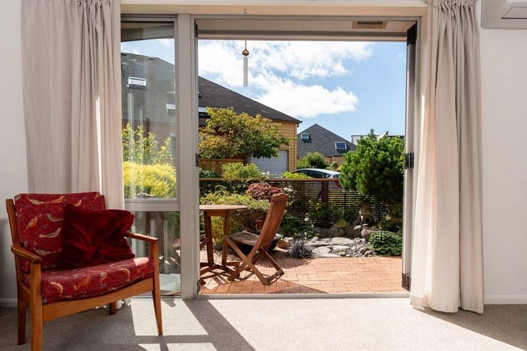 Photo of property in 10 Futuna Close, Karori, Wellington, 6012