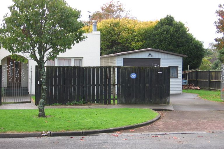 Photo of property in 1 Bledisloe Street, Papatoetoe, Auckland, 2104