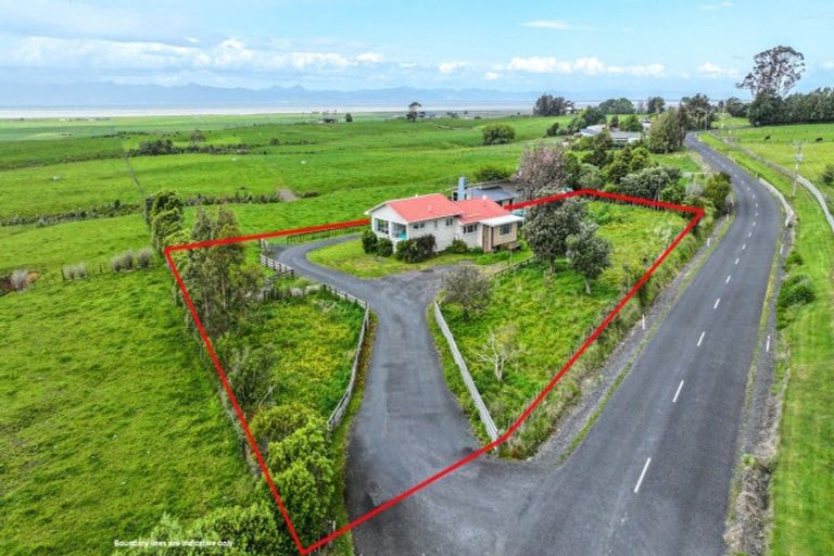 Photo of property in 1152a Miranda Road, Pukorokoro / Miranda, Miranda, 2473
