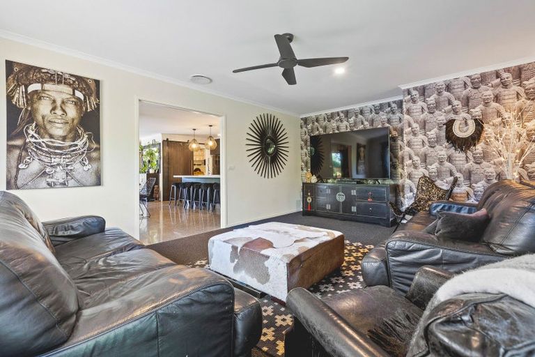 Photo of property in 10 Cooke Farm Grove, Waiwhakaiho, New Plymouth, 4312