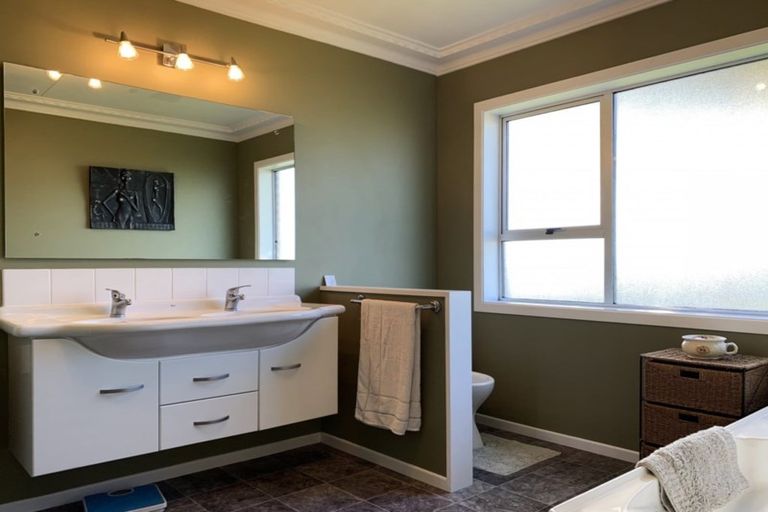 Photo of property in 115 Baker Street, Stirling, 9231