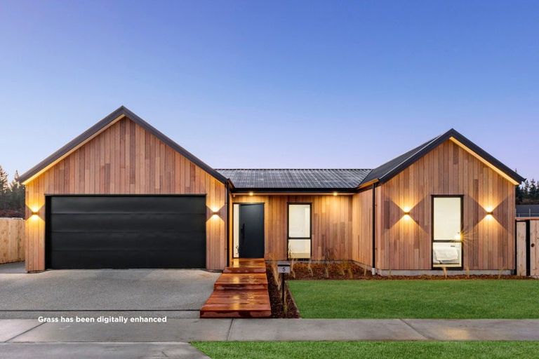 Photo of property in 5 Onyx Street, Albert Town, Wanaka, 9305