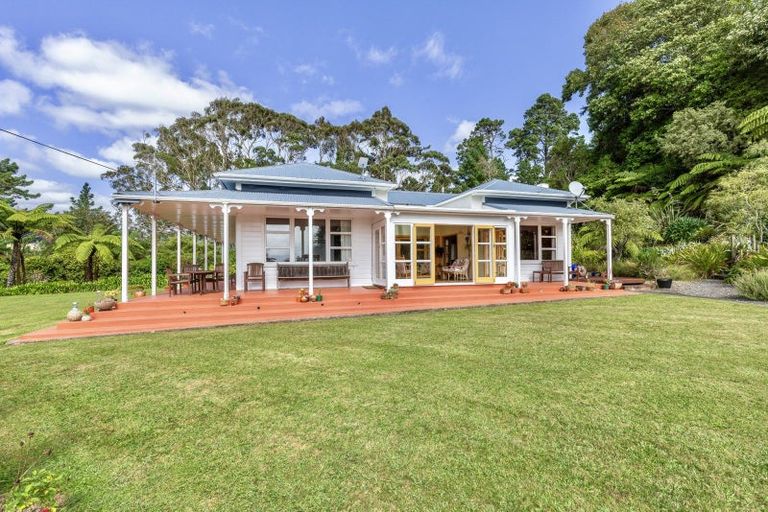 Photo of property in 158 Mangaone Road, Hautere, Otaki, 5582