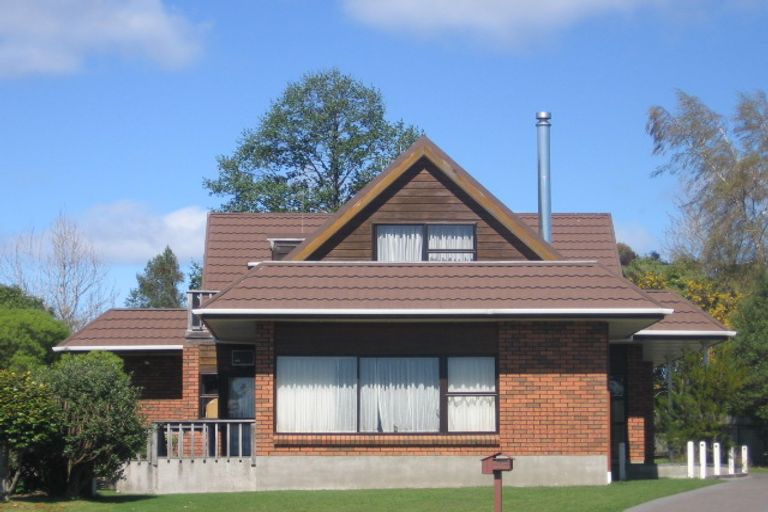 Photo of property in 5 Haines Grove, Rainbow Point, Taupo, 3330