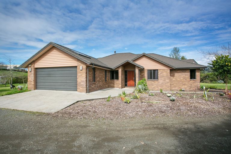 Photo of property in 37a Mangauika Road, Pirongia, Te Awamutu, 3876