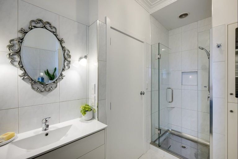 Photo of property in 125 Thompson Road, Bluff Hill, Napier, 4110