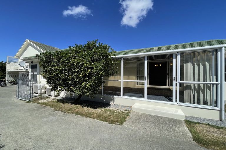 Photo of property in 54 Withells Road, Avonhead, Christchurch, 8042