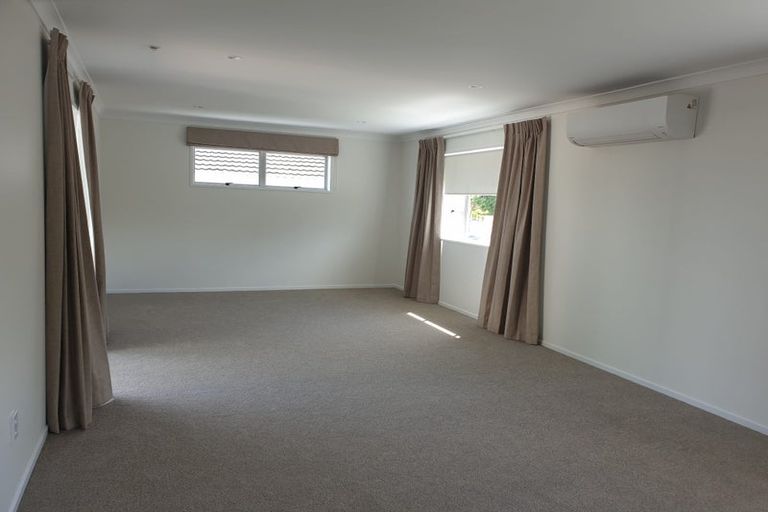 Photo of property in 15 Sheridan Crescent, Leamington, Cambridge, 3432