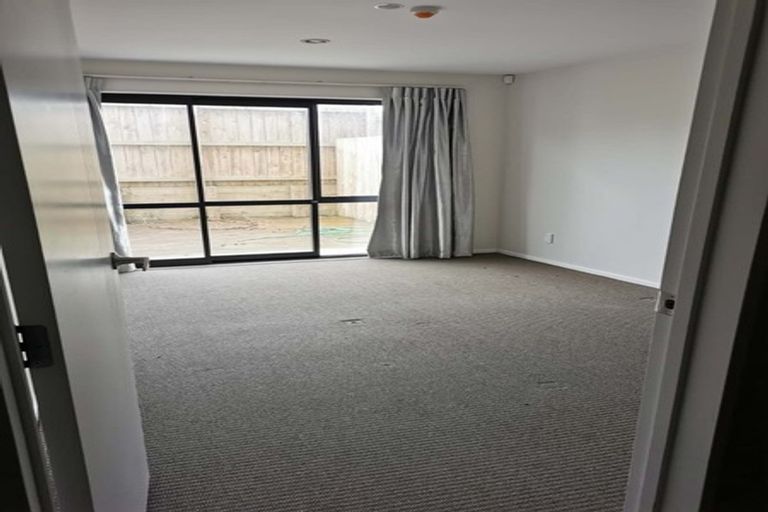 Photo of property in 16/5 Perekia Street, Albany, Auckland, 0632