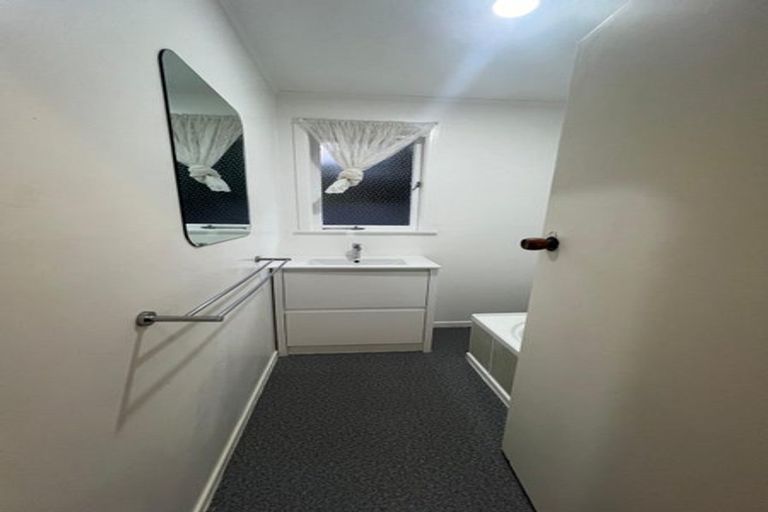 Photo of property in 5 Tyne Road, Forrest Hill, Auckland, 0620