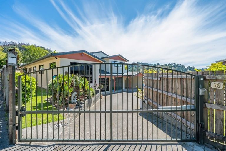 Photo of property in 18b Kamahi Street, Stokes Valley, Lower Hutt, 5019