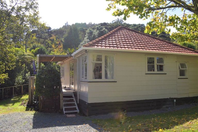 Photo of property in 25a Frederick Street, Coromandel, 3506