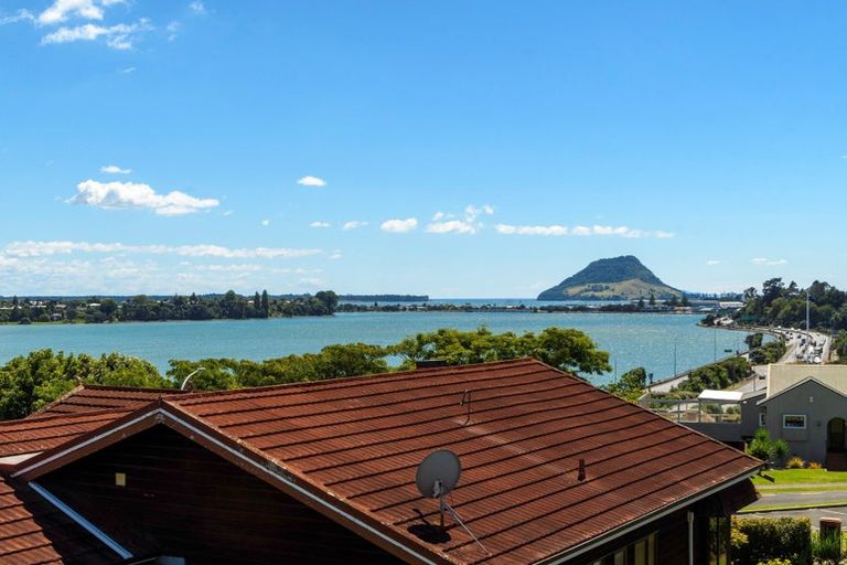 Photo of property in 5 Edgecumbe Road, Tauranga, 3110