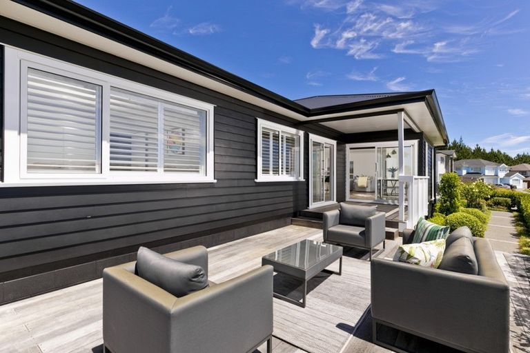 Photo of property in 97 Pinecrest Drive, Gulf Harbour, Whangaparaoa, 0930