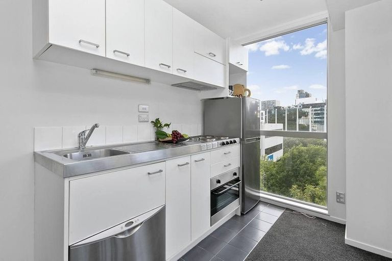 Photo of property in The Volt Apartments, 1401/430 Queen Street, Auckland Central, Auckland, 1010