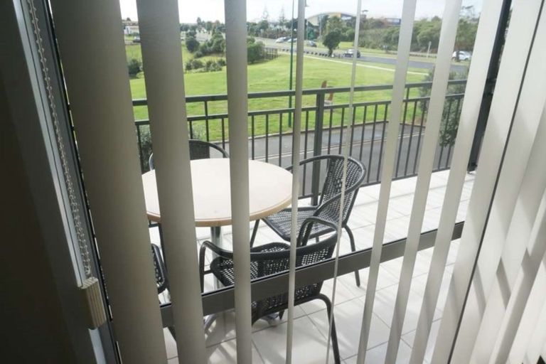Photo of property in 6/21 Waihi Way, East Tamaki, Auckland, 2013