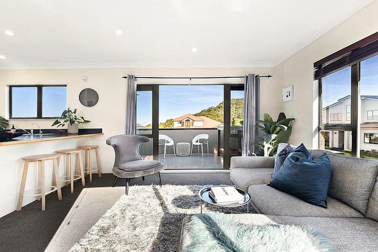 Photo of property in 8a Birkhall Grove, Strathmore Park, Wellington, 6022