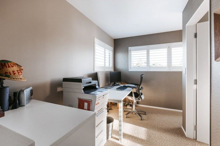 Photo of property in 241 Oceanbeach Road, Mount Maunganui, 3116